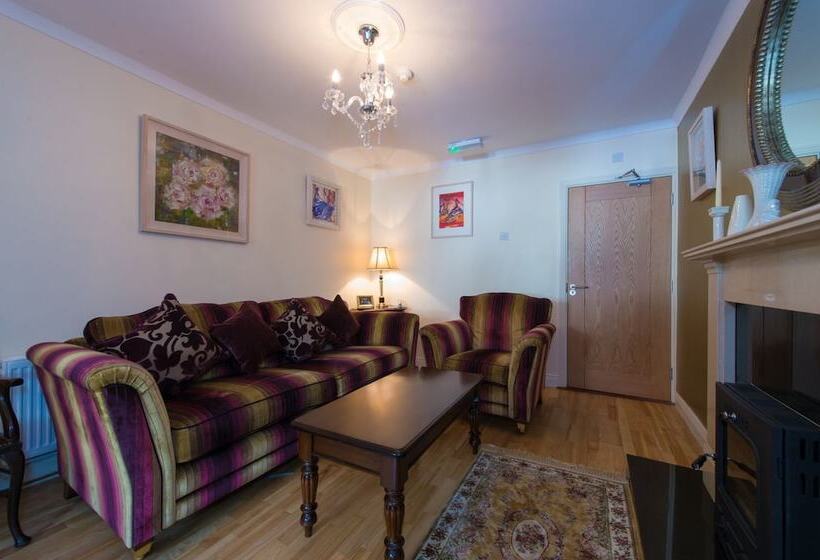 Hotel Aisleigh Guest House