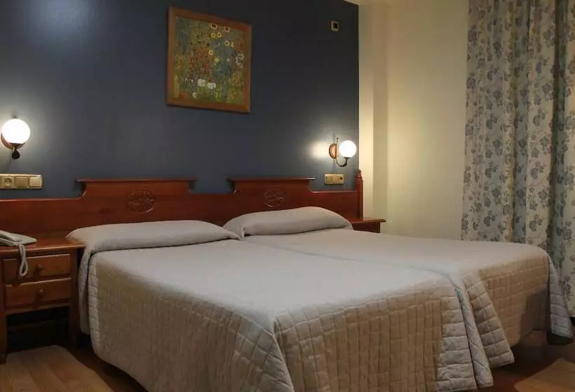 فندق El Castillo