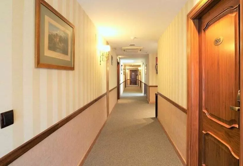 هتل Ele Puente Romano de Salamanca