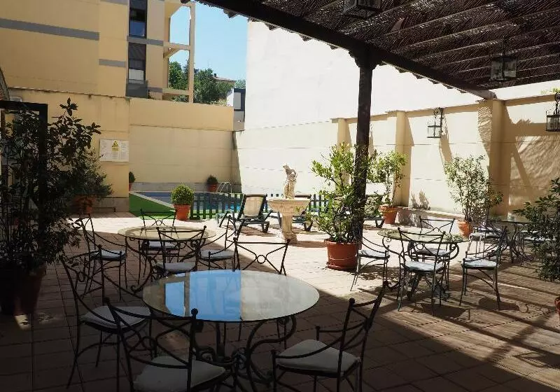 هتل Ele Puente Romano de Salamanca