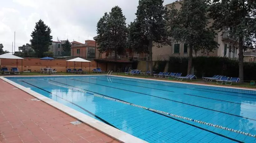 בית מלון כפרי Parco Tirreno