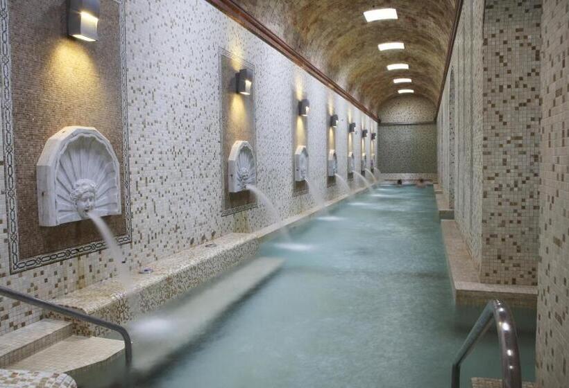 فندق Parque Balneario Termas Pallares