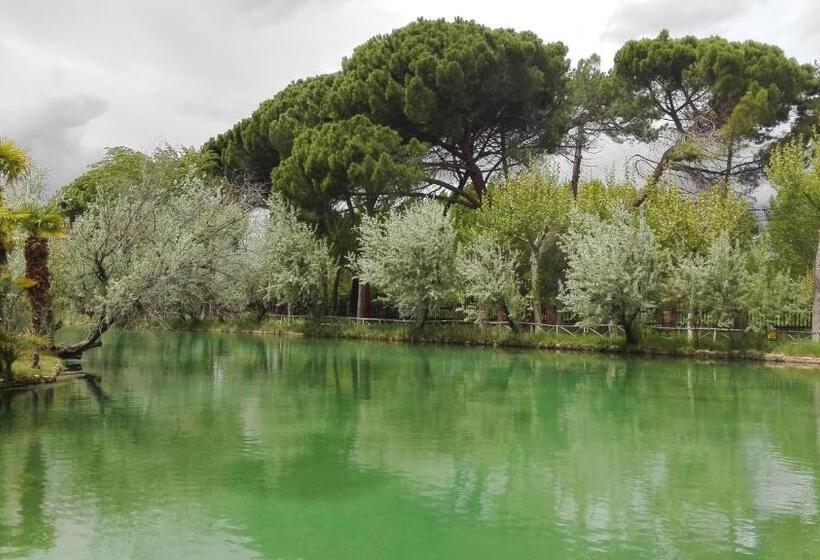 فندق Parque Balneario Termas Pallares