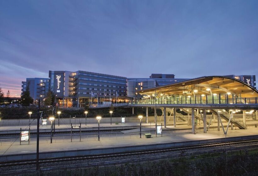 Radisson Blu Airport Hotel, Oslo Gardermoen