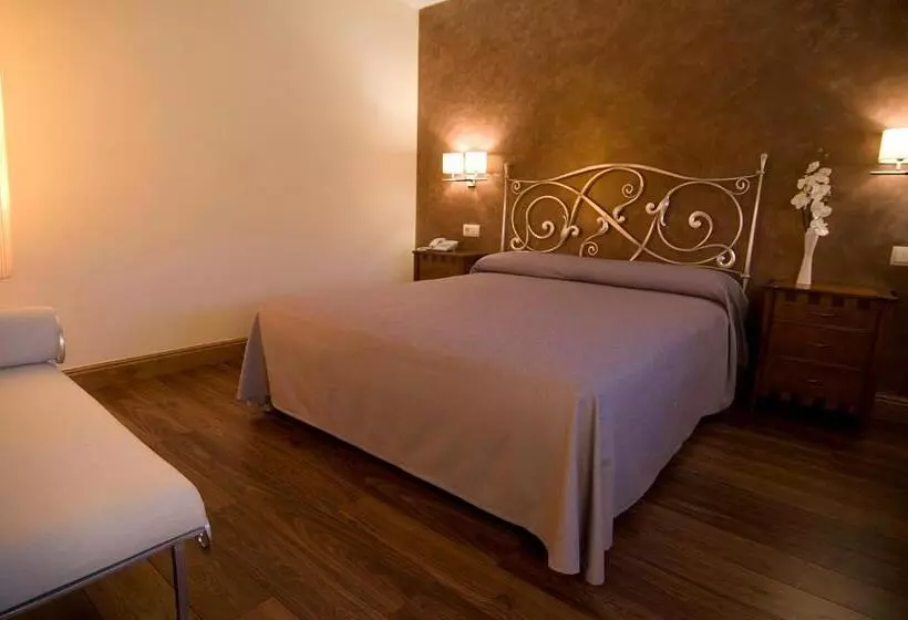 Hotel Rivera Del Duero