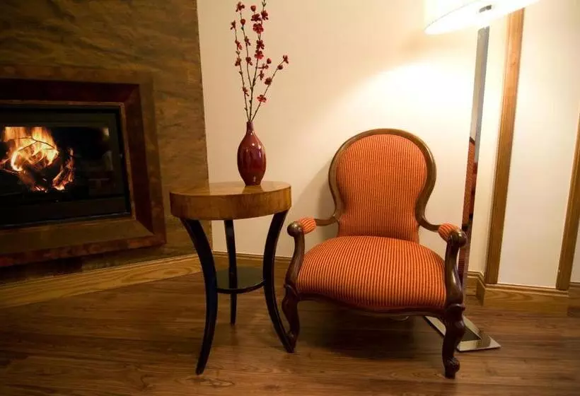 Hotel Rivera Del Duero