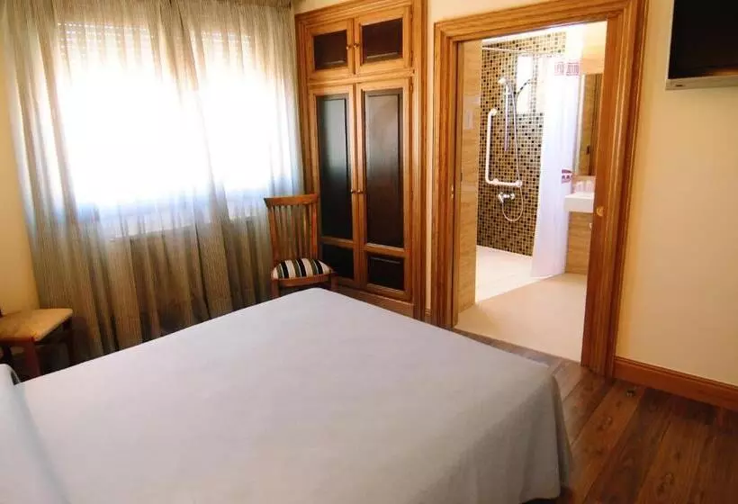 Hotel Rivera Del Duero
