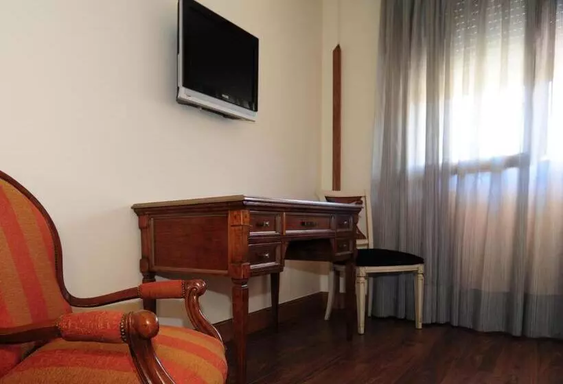 Hotel Rivera Del Duero