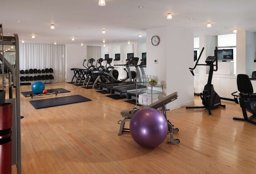 هتل Sanderson London