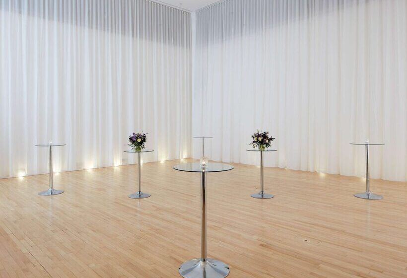 هتل Sanderson London