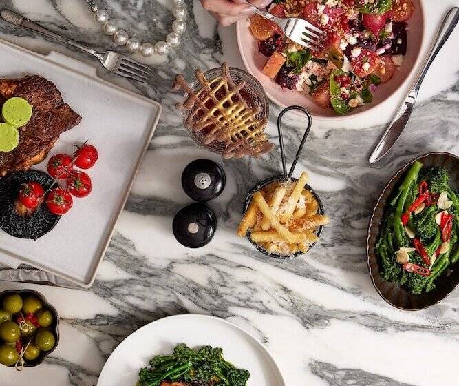 هتل Sanderson London