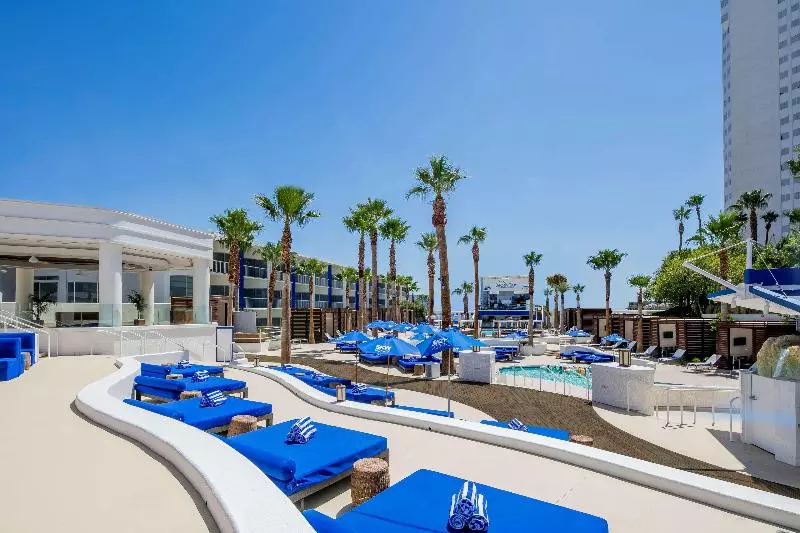 Hotelli Tropicana Las Vegas A Doubletree By Hilton