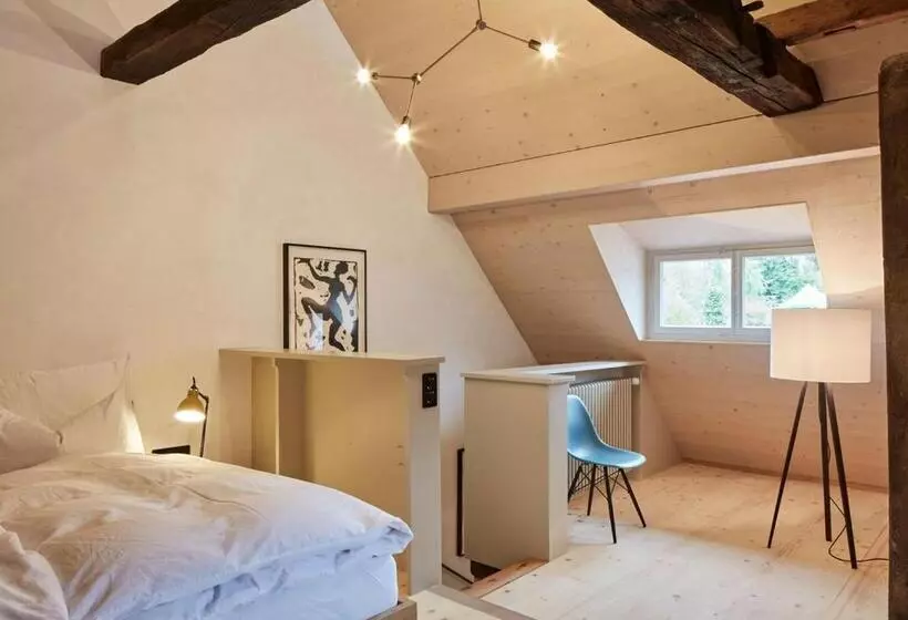 Hotelli Hirschen Stammheim