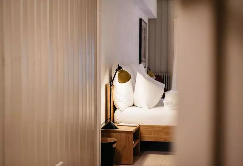 Hotelli Hirschen Stammheim