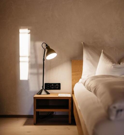 Hotel Hirschen Stammheim