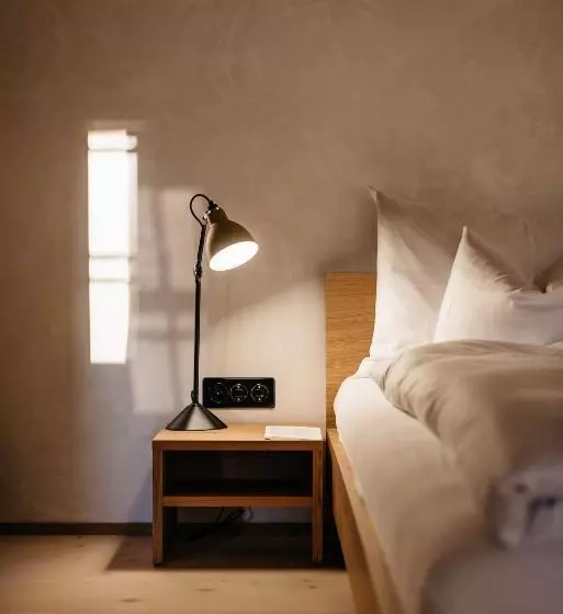 Hotelli Hirschen Stammheim