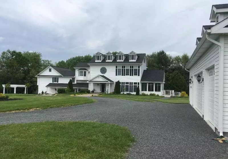 Loudoun Valley Manor B&b