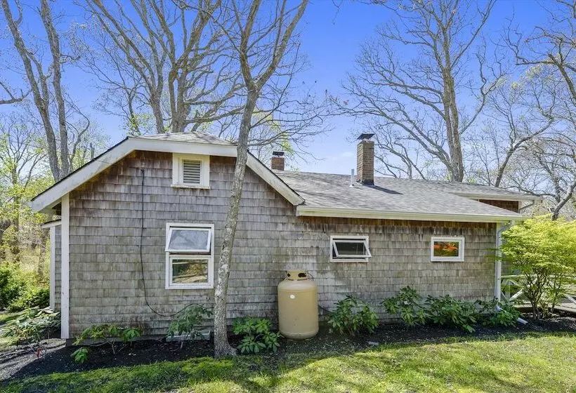 Oak Bluffs 3 Bed Cottage, Walk To Town