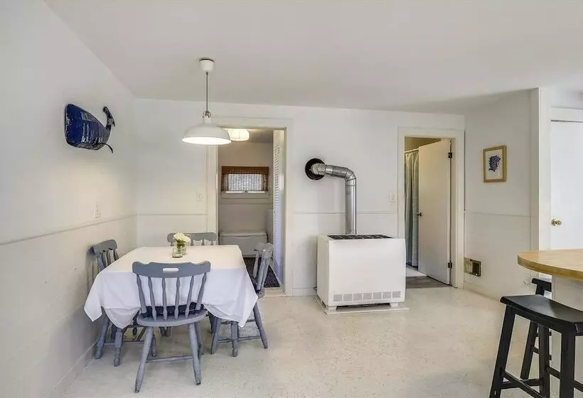 Oak Bluffs 3 Bed Cottage, Walk To Town