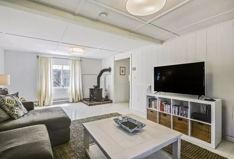 Oak Bluffs 3 Bed Cottage, Walk To Town