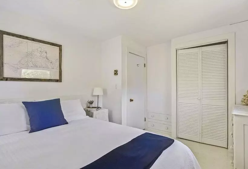 Oak Bluffs 3 Bed Cottage, Walk To Town