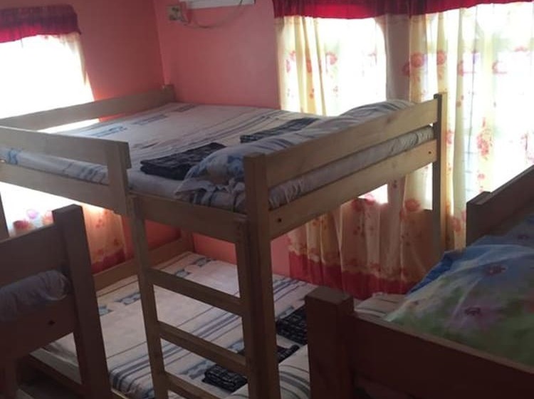 Pensió Czarina Transient House