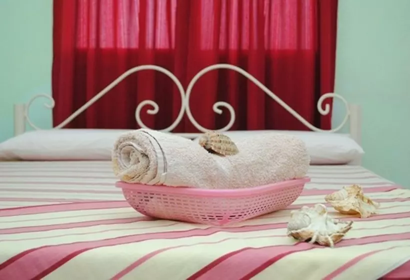 Villa Milagros Pension House