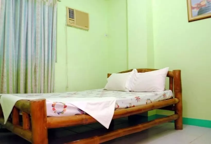 Villa Milagros Pension House