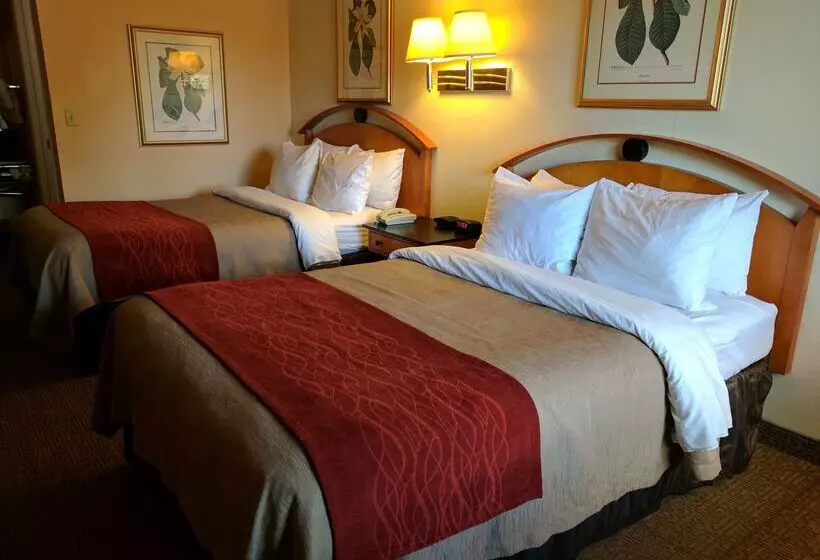 هتل Days Inn By Wyndham Prescott