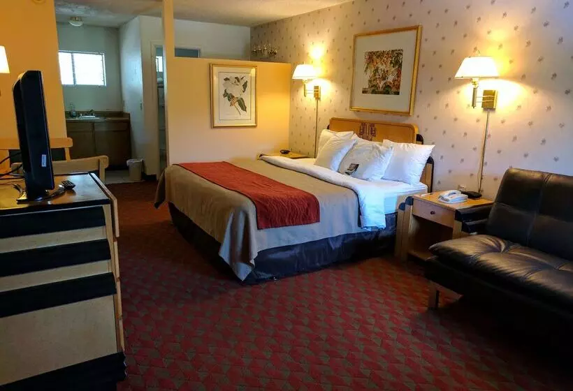 هتل Days Inn By Wyndham Prescott