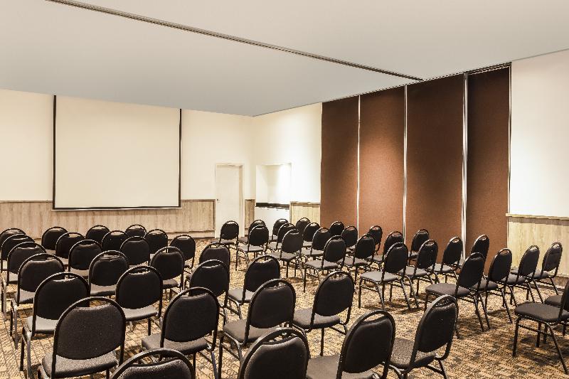 فندق Fiesta Inn Guadalajara Expo