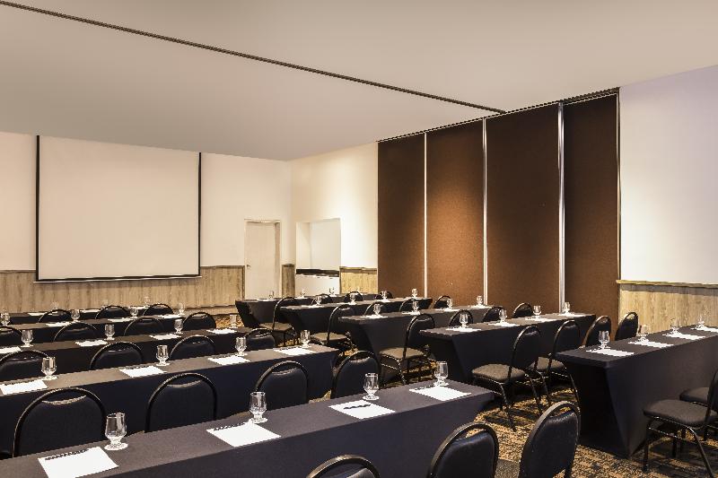 فندق Fiesta Inn Guadalajara Expo