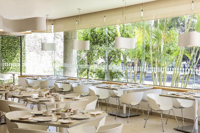 فندق Fiesta Inn Guadalajara Expo