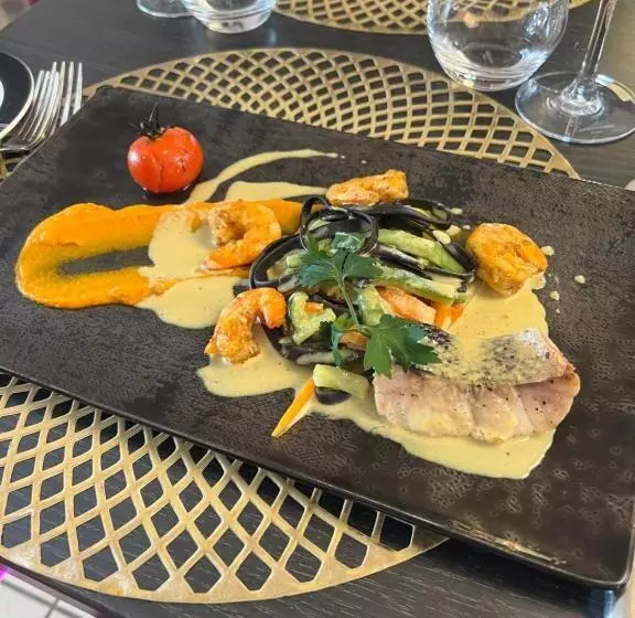 La Glycine Hotel Et Spa