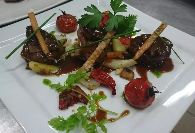 La Glycine Hotel Et Spa