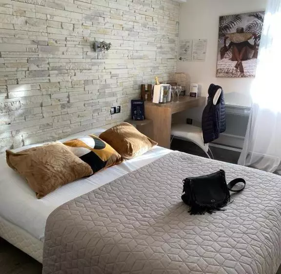 La Glycine Hotel Et Spa