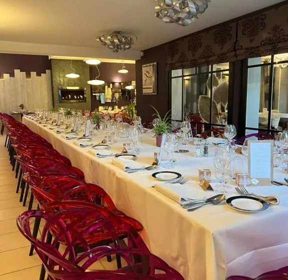 La Glycine Hotel Et Spa