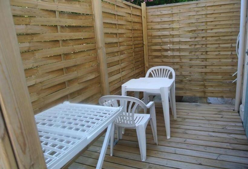 فندق Hôtel Les Mimosas