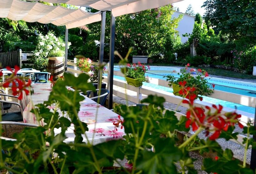 Отель La Braisière