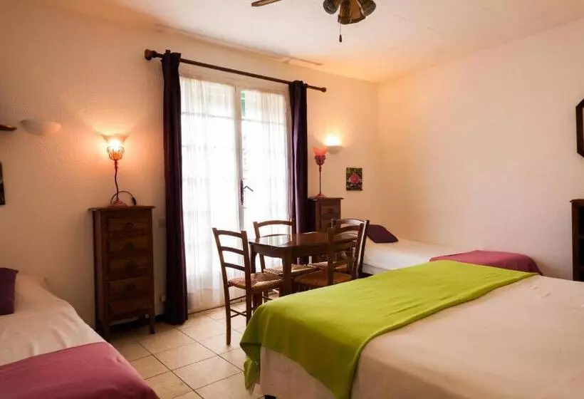 فندق Le Petit Manoir Logis