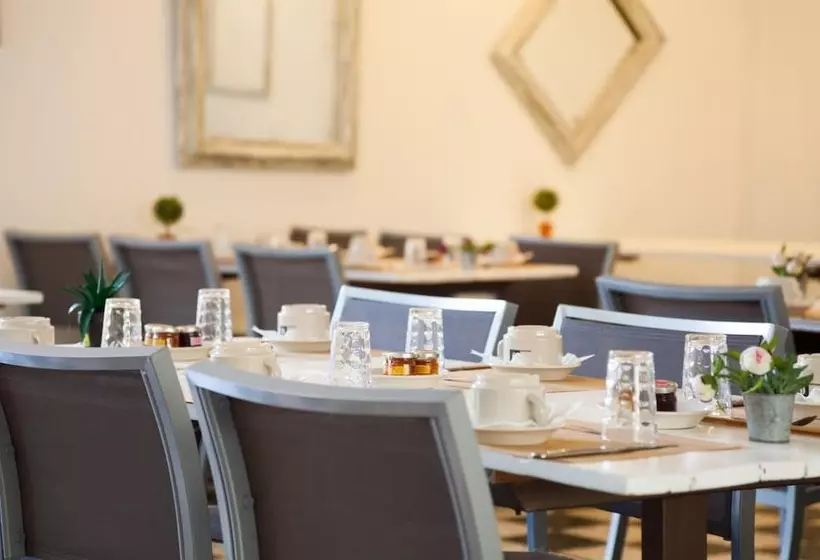 فندق Le Petit Manoir Logis