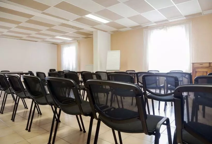 فندق Le Petit Manoir Logis