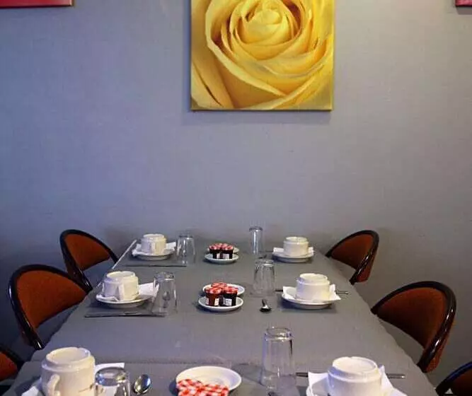 فندق Le Petit Manoir Logis