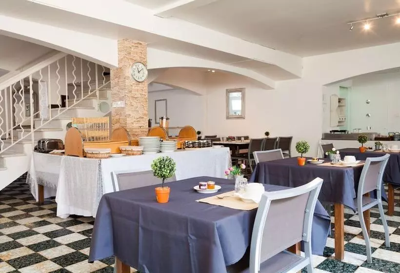 فندق Le Petit Manoir Logis