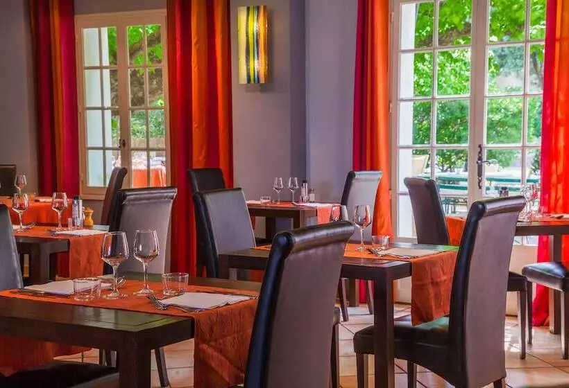 فندق Le Petit Manoir Logis