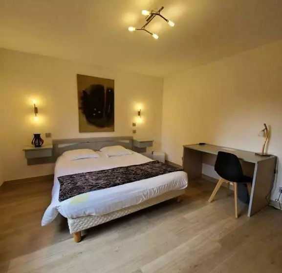 ホテル Les Cèdres Bleus