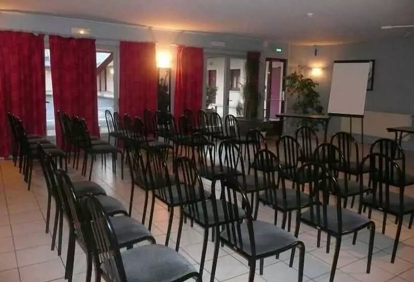 酒店 Logis Hôtel Les Paturelles