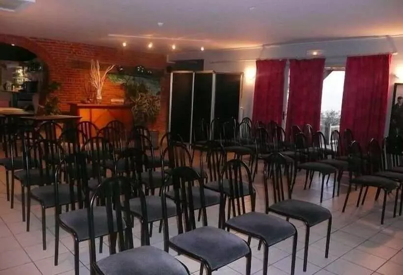 酒店 Logis Hôtel Les Paturelles