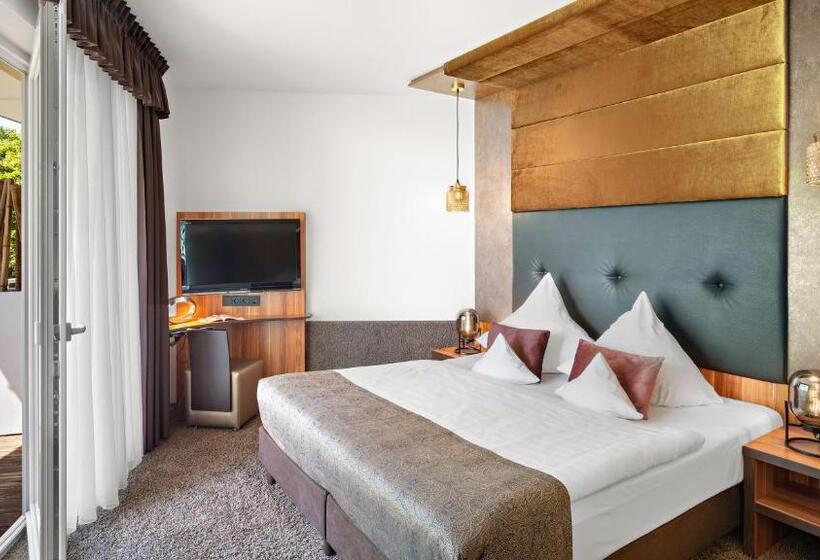 هتل Lifestyle Resort Zum Kurfürsten