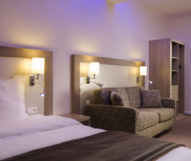 בית מלון כפרי Mercure Calais Centre